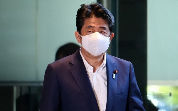 日本首相安倍晉三結束3天休假，19日重返首相官邸工作。（圖源：互聯網）