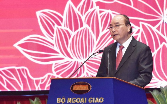 政府總理阮春福在愛國競賽大會上發表講話。（圖源：光孝）