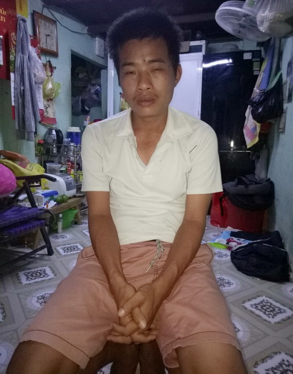 成仁患上精神病，生活不能自理。