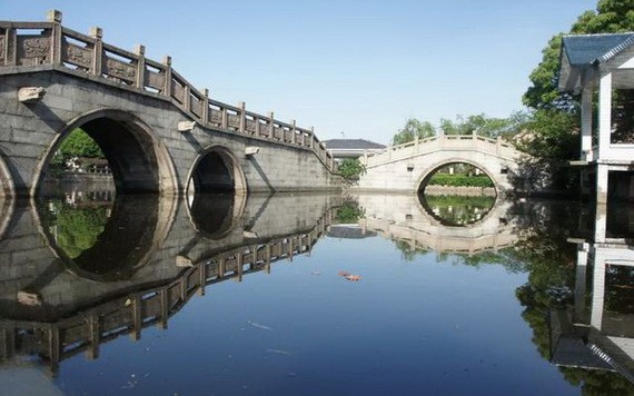 中國 12 個古鎮景美人少