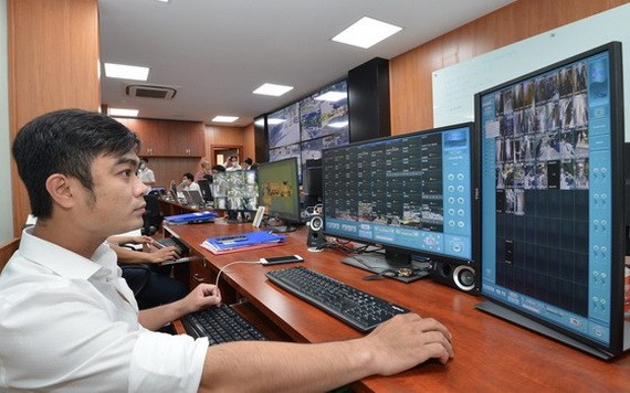 第一郡智慧都市調度中心一隅。（圖源：越勇）