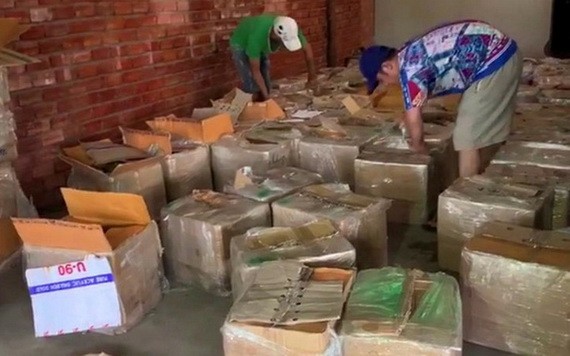 安江省職能力量查獲大量來源不明的農藥。（圖源：PLO）