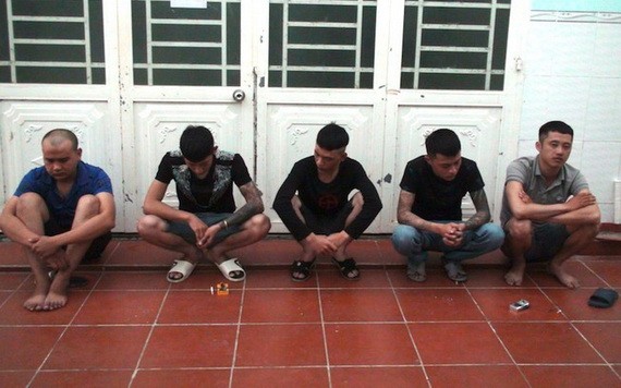 被抓獲的放高利貸團夥。（圖源：警方提供）