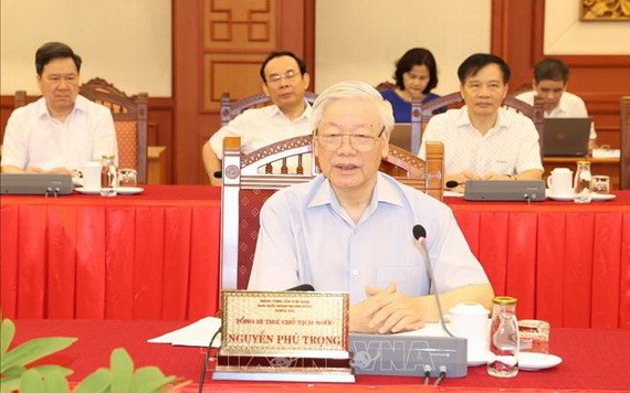 黨中央總書記、國家主席阮富仲出席主持會議。（圖源：越通社）