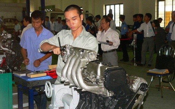 考入職技學校的學生少，故未來期間的勞動市場將失衡。