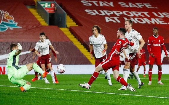 羅伯遜射門 。（圖源：互聯網）