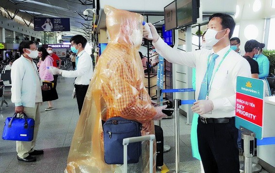 嚴格管理入境者做好防範疫情工作。（圖源：VNA）