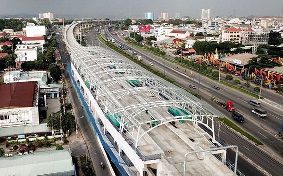 濱城-仙泉地鐵1號線一瞥。