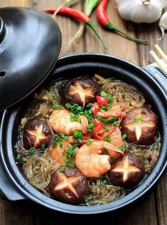 美味的香菇粉絲煲。（圖源：互聯網）