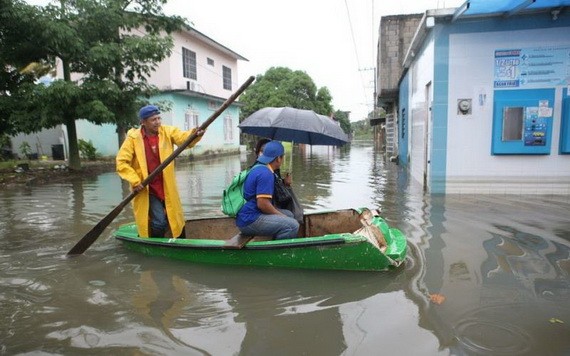 圖為受災後的墨西哥塔巴斯科州。（圖源：Milenio）
