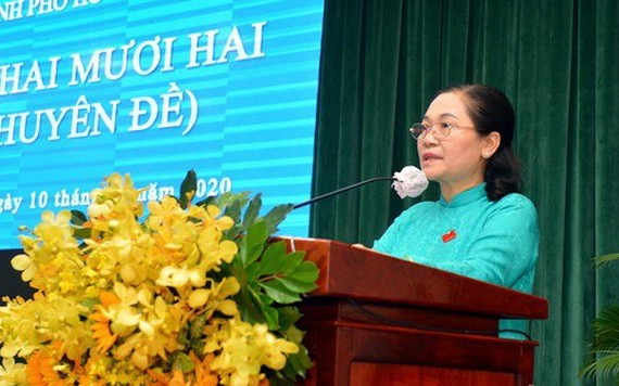 市委副書記、市人民議會主席阮氏麗在會議上致開幕詞。（圖源：越勇）