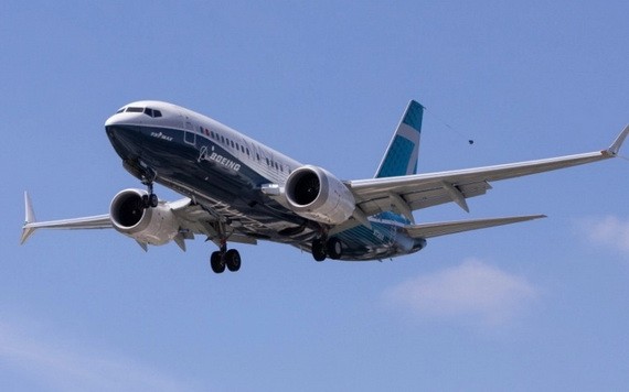 一架波音737 Max客機在空中飛翔。（圖源：互聯網）