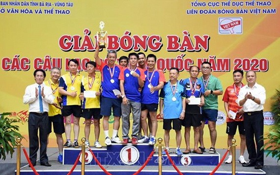 組委會向運動員頒獎。（圖源：互聯網）