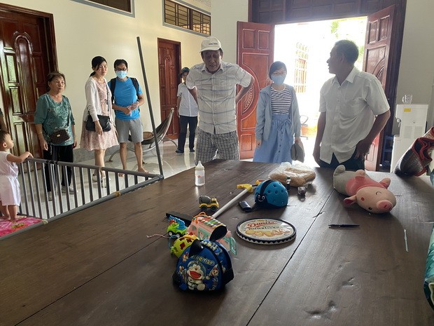 教誨如春風　師恩似海深   師生同走回鄉路 ảnh 1