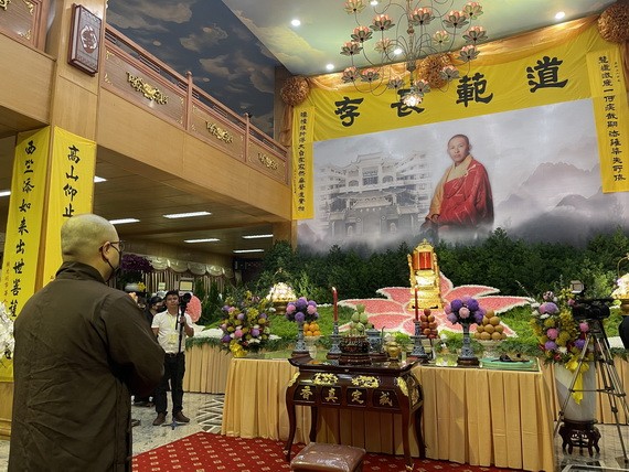 釋日修大和尚圓寂靈堂肅穆莊嚴。