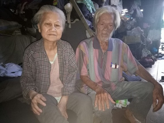 余文康夫婦患病，沒有條件繼續治療。