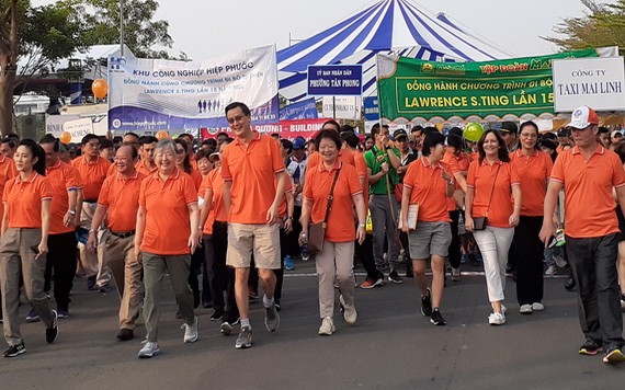 丁善理慈善徒步年度活動吸引眾多不同階層人士的參與。