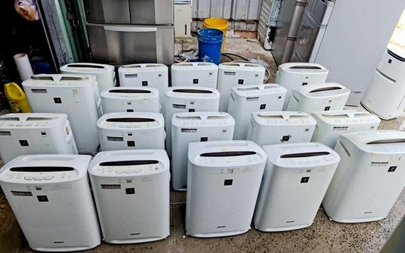 被查獲的部分翻新的空氣清新機。（圖源：范勇）