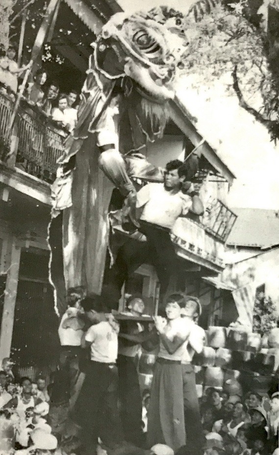 當年，由劉浩良師傅（已故）創出《迭上迭羅漢》的特色節目等。 