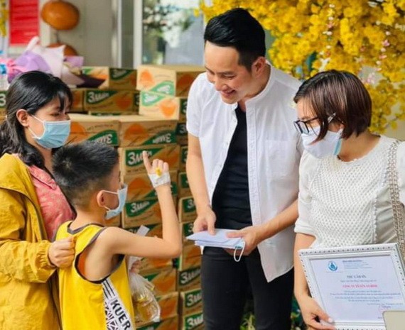 平西市場商販歲暮濟貧