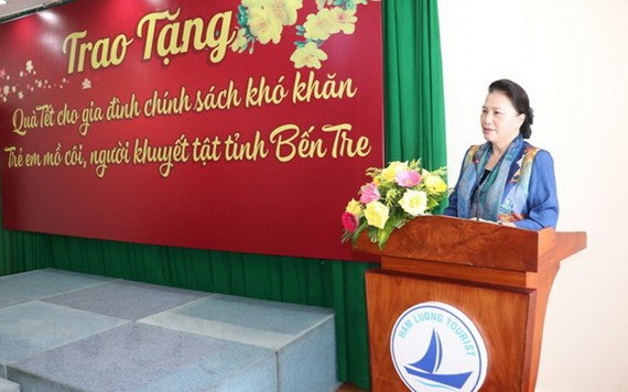 阮氏金銀同志在儀式上致詞。（圖源：越通社）