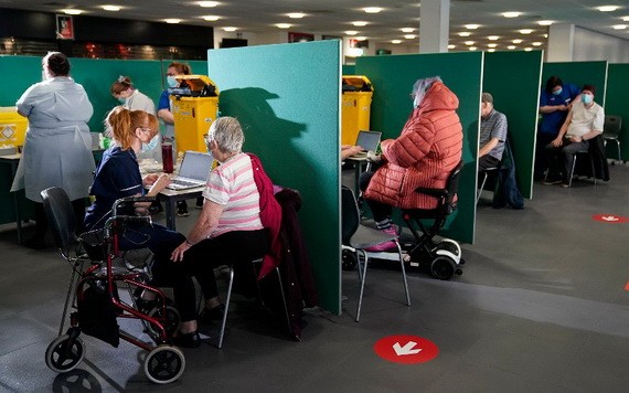 英國民眾接種新冠疫苗的情況。（圖源：互聯網）