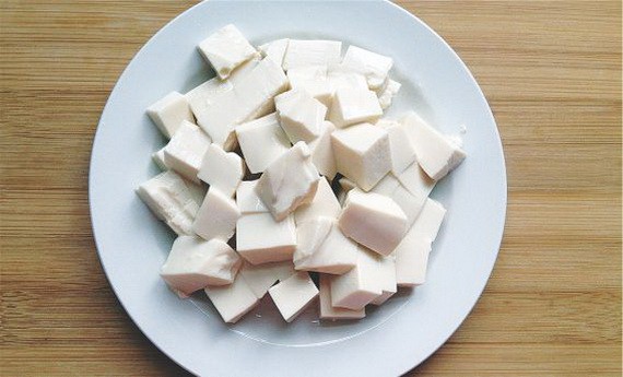 年紀輕輕就“腰酸背痛”  常吃３種食物讓你挺直腰桿