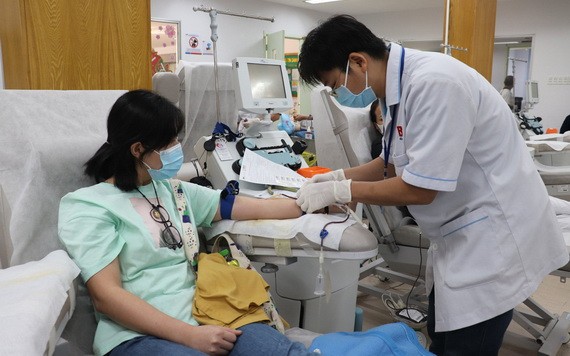 市民踴躍參加捐血活動。