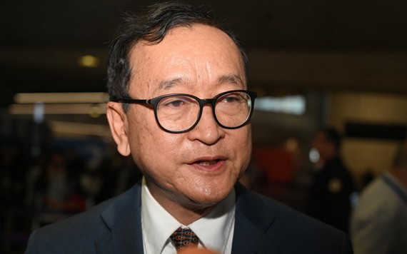 柬埔寨原救國黨領袖桑蘭西。（圖源：Wikipedia）