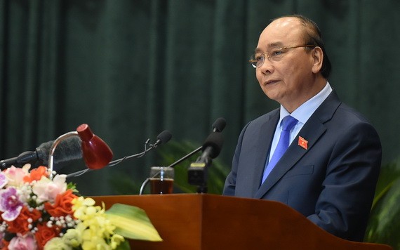 政府總理阮春福在會上發表講話。（圖源：光孝）