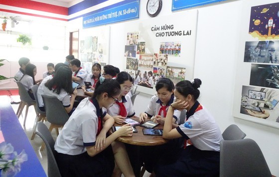 外語在高中教學中逐漸扮演著重要角色。（圖源：秋心）