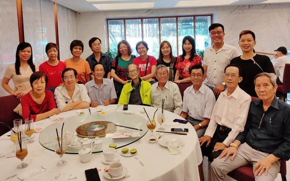 華文文學會發起創作學習胡伯伯題材作品