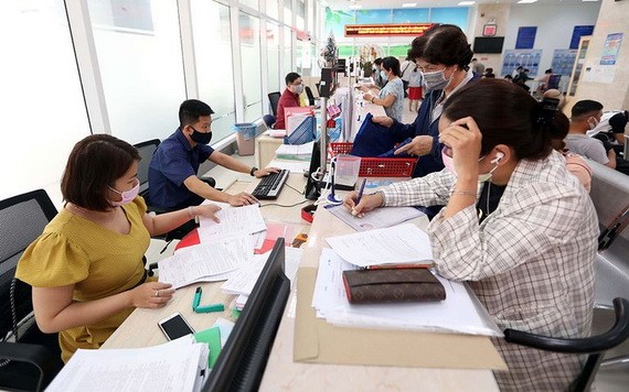 稅務機關使用電子稅務申報應用程式以決算個人所得稅。