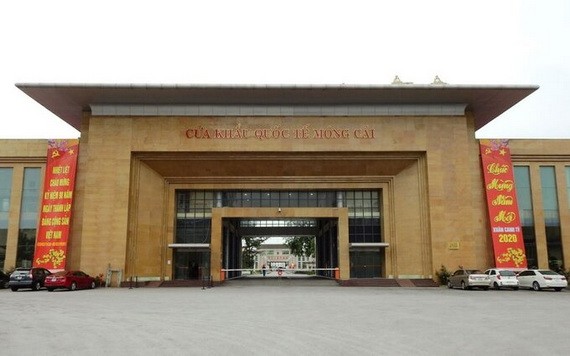 芒街口岸一瞥。（圖源：明剛）