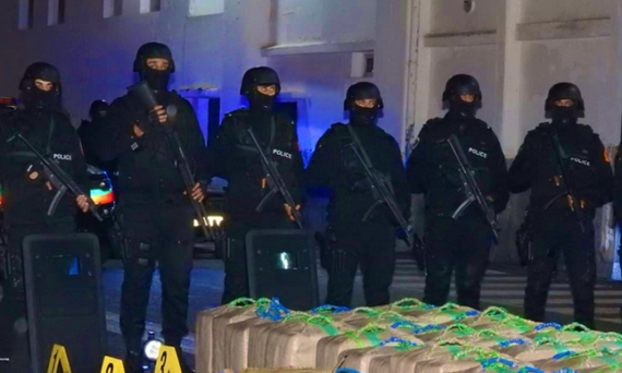 過去10多年來，摩洛哥安全部門加強了打擊大麻種植和大麻製品交易的力度，僅去年就查獲約217噸大麻製品。（圖源：互聯網）