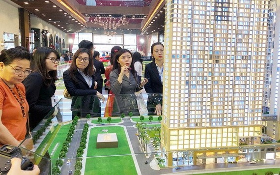 房地產市場除了傳統交易形式，如今已出現“在線集資”形式。