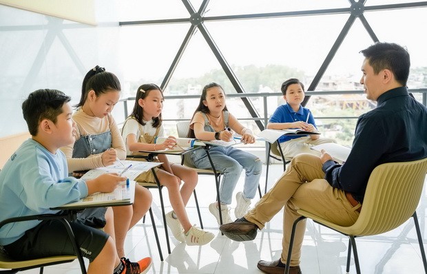 ILA学生们当成为百万美元投资者留下深刻印象 ảnh 1