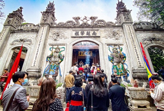 富壽省推出雄王廟之夜新旅遊產品。