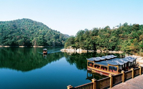 山清水秀的木蘭天池。