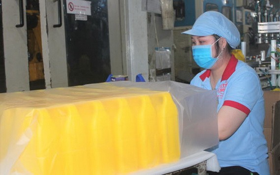 振順成商業與塑料器械有限責任公司工人獲享完善的薪酬福利政策。