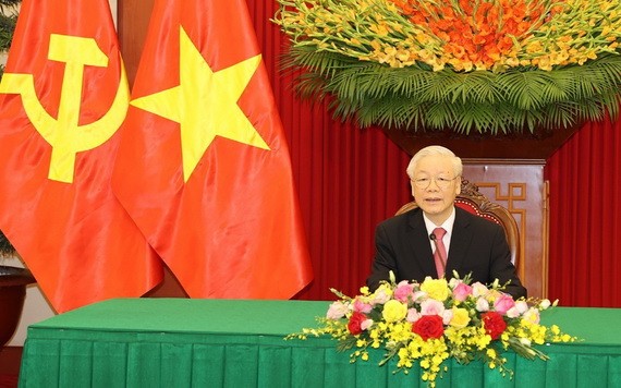 總書記阮富仲與古巴共產黨第一書記互通電話