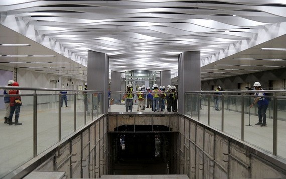 地鐵1號線巴遜站全景。 