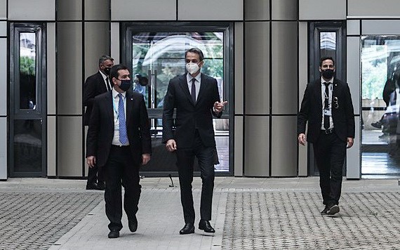 希臘總理米佐塔基斯到訪移民和庇護部。（圖源：Eurokinissi）