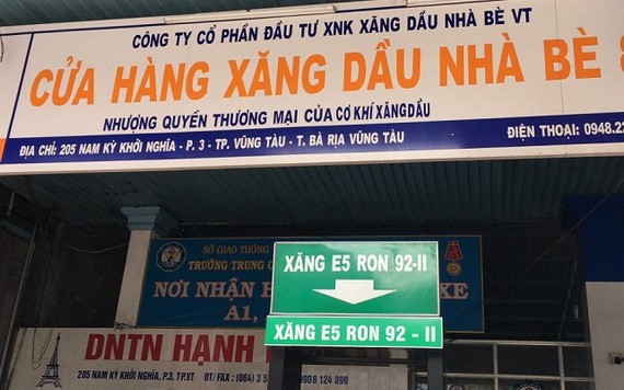 位於頭頓市第三坊南圻起義街205號的芽皮8加油站因銷售劣質汽油遭重罰。（圖源：市場管理總局）