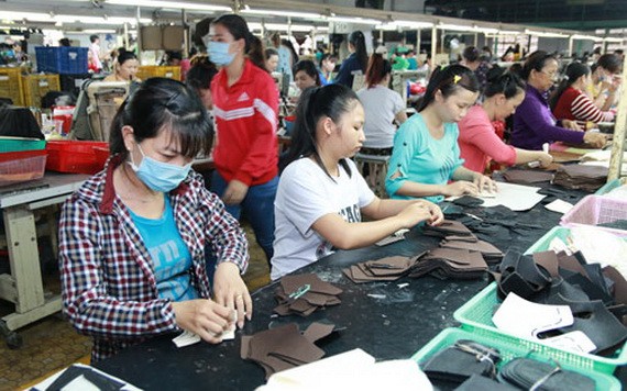 《社保法》（修訂）草案建議按逐漸減少社保費最短繳交時間的方向修訂退休制度獲享條件。