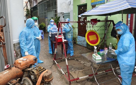 因疫情封鎖地區民眾切盼早日解封恢復正常生活。（圖源：獨立）