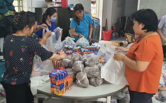 第十四坊人委會為活動作準備。