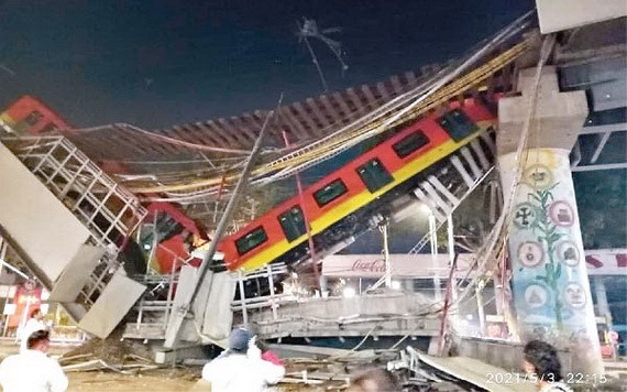 墨西哥城高架橋倒塌，造成多人死傷。（圖源：互聯網）