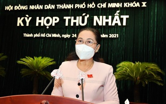 市人民議會主席阮氏麗會上致詞。（圖源：越勇）