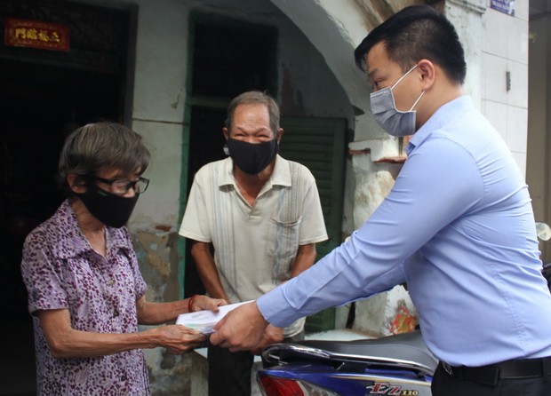 萬盛發集團繼續關照各郡貧困同胞 ảnh 1